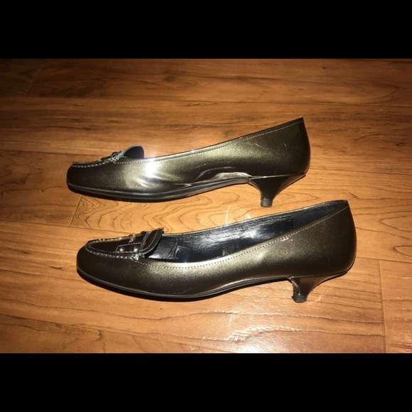 Prada Olive Green Kitten Heels - Picture 3 of 8